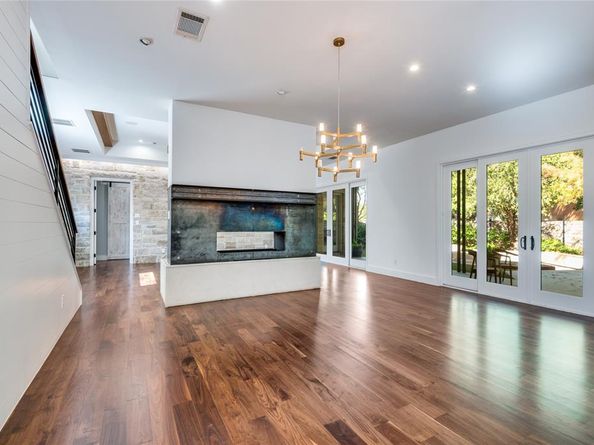 3803  Emil Court , Dallas Texas 75209