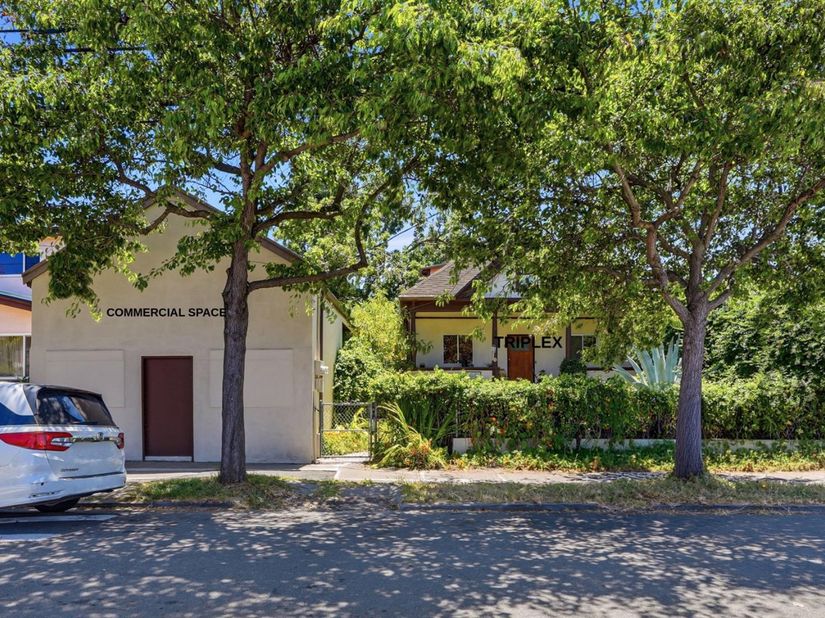 1614 Russell Street, Berkeley CA 94703