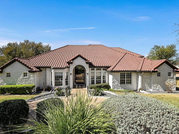 32 Wingreen LOOP, The Hills TX 78738