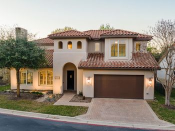 8916 Villa Norte DR