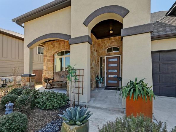 13536 Larrys LN, Manchaca TX 78652