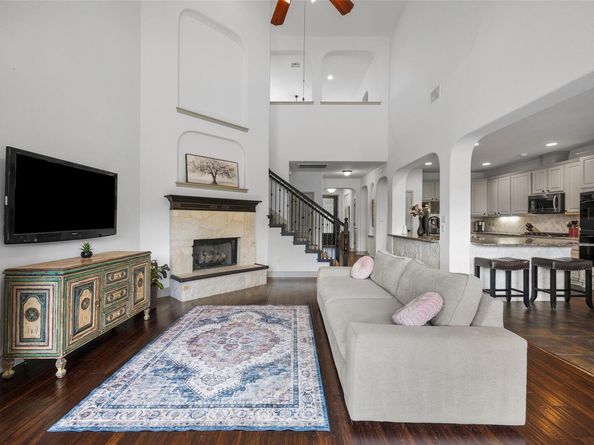 8000 Alophia DR, Austin TX 78739