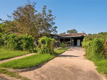402 Philco DR