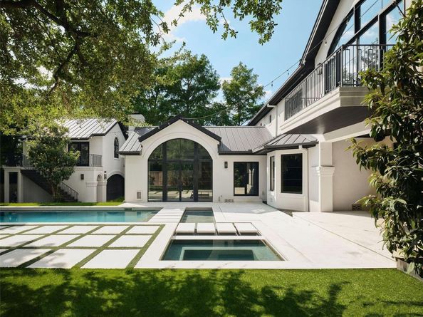 13 Niles RD, Austin TX 78703