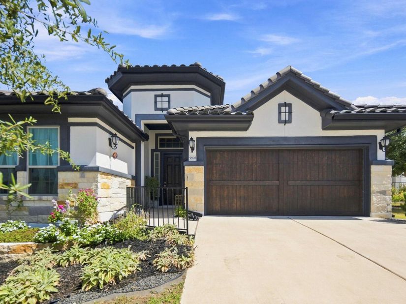 9906 Bayshore BND, Austin TX 78726