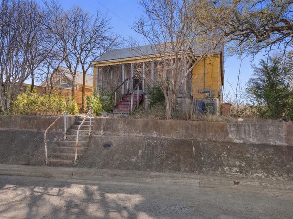 1001 Catalpa ST, Austin TX 78702