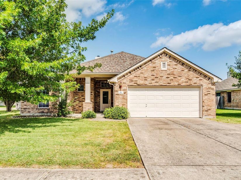 813 Kingston Lacy BLVD, Pflugerville TX 78660