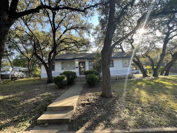 811 Herndon LN, Austin TX 78704