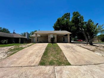 900 Fieldwood DR