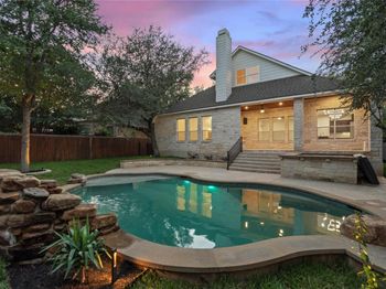 1807 Liberty Oaks BLVD