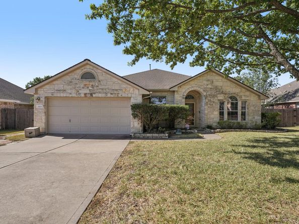 1105 Pigeon Forge DR, Pflugerville TX 78660