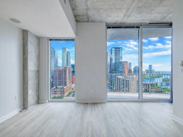360 Nueces ST 2407, Austin TX 78701