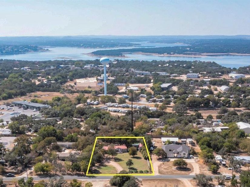 15711 La Hacienda DR, Austin TX 78734