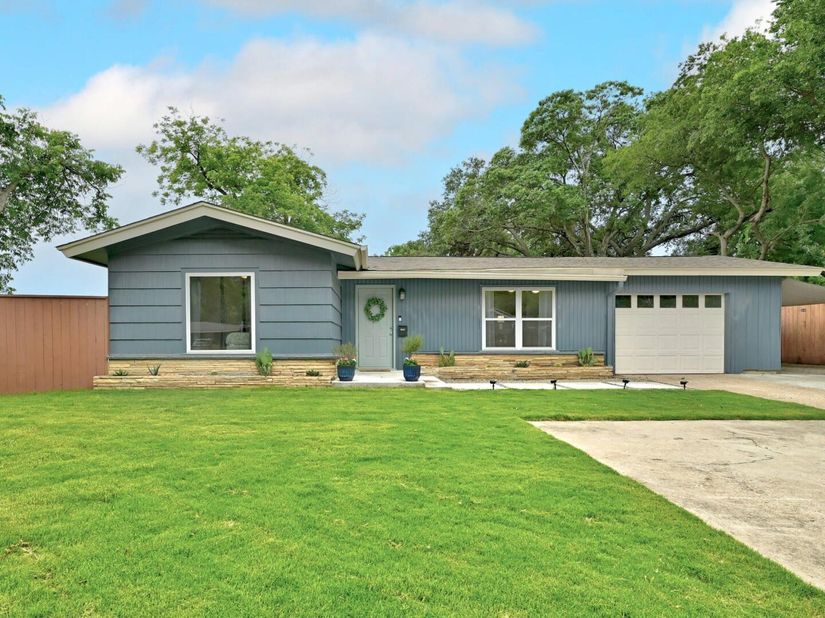 5700 Avenue G, Austin TX 78752