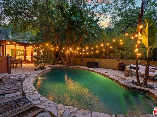 2617 Harlesden Court, Los Angeles CA 90046
