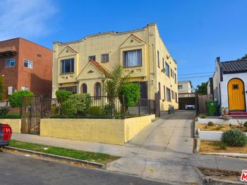 2010 S Harcourt Avenue