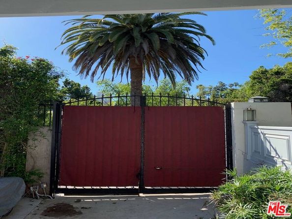 1215 Hilldale, Los Angeles CA 90069