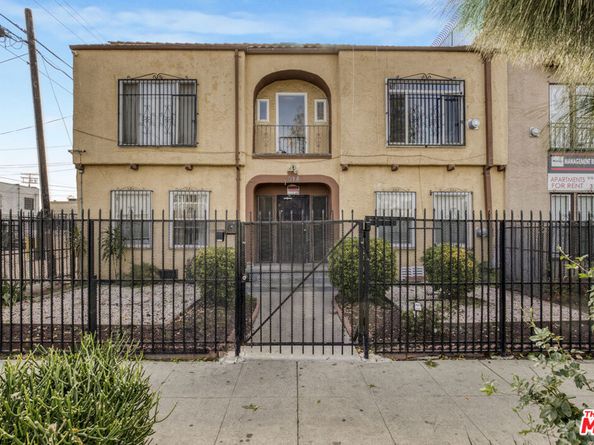 1014 W 57th Street, Los Angeles CA 90037