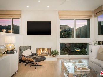 1770 Palisades Drive