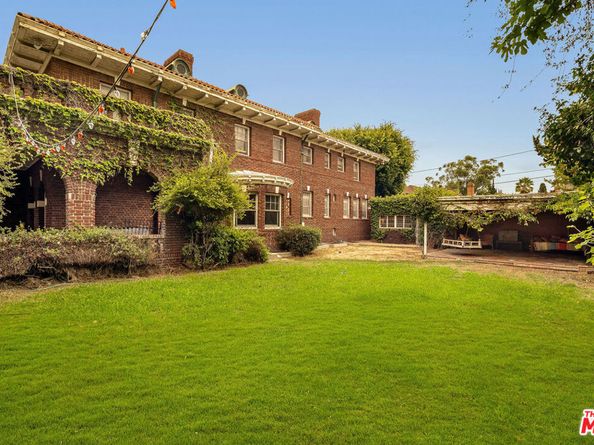 1130 Westchester Place, Los Angeles CA 90019