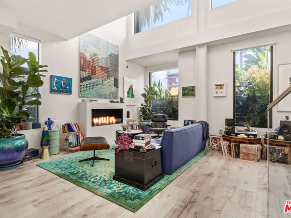 407 Rialto Avenue, Venice CA 90291