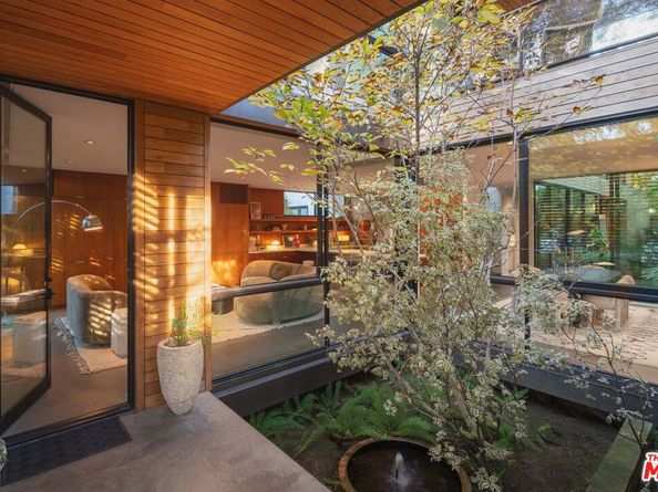 734 Palms Boulevard, Venice CA 90291