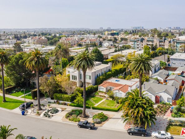 3875 Marcasel Avenue, Los Angeles CA 90066