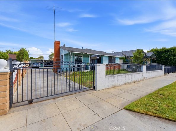 121 E 68th Way, Long Beach CA 90805