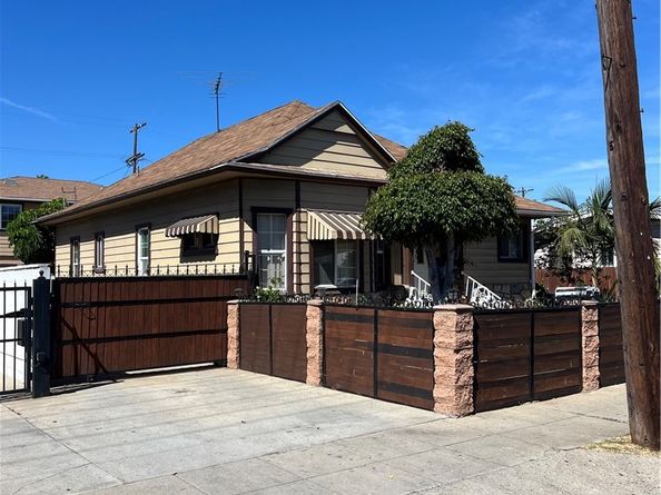 995 E 55th Street, Los Angeles CA 90011