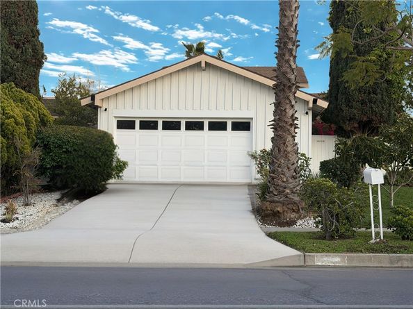 4 Bascom, Irvine CA 92612