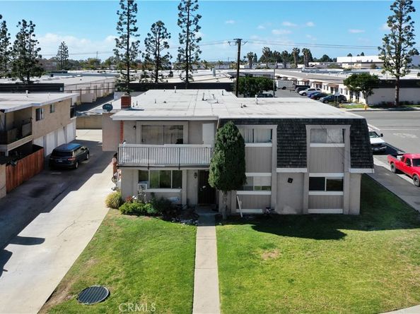 17441 Dairyview Circle, Huntington Beach CA 92647