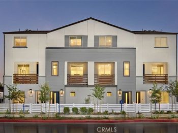 1328 W Oakcrest Paseo