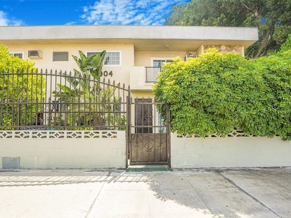 6904 Radford Avenue 1, North Hollywood CA 91605