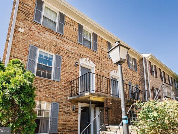 933 S Rolfe Street 2, Arlington VA 22204
