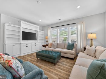 21630 Hawksbill High Circle
