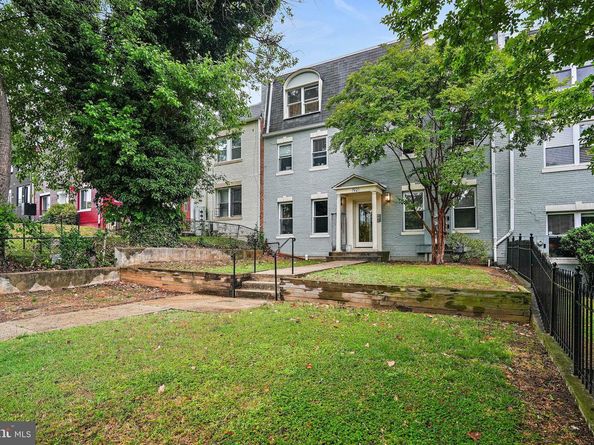 1921 2nd Street NE 102, Washington DC 20002