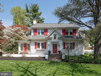 1121 Montgomery Avenue