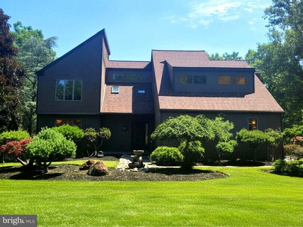 84 Skoures Lane, Newtown PA 18940