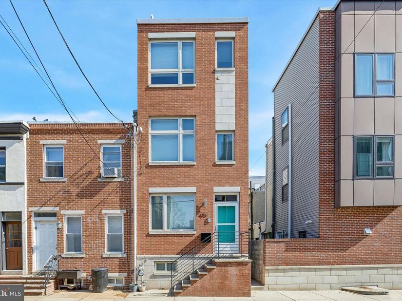 405 Greenwich Street, Philadelphia PA 19147