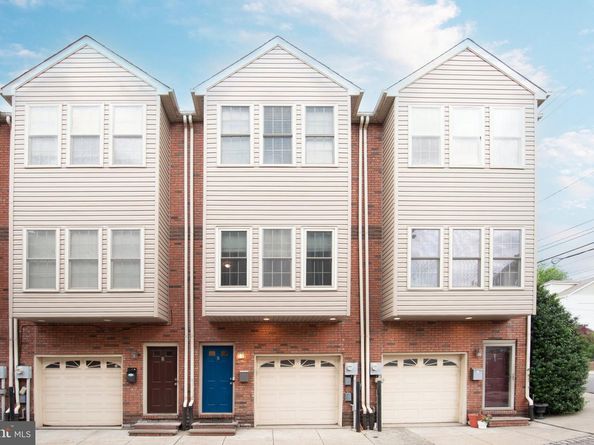 635 Dupont Street S, Philadelphia PA 19128