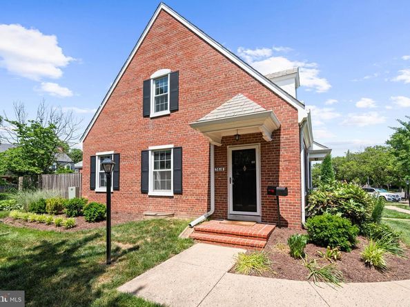 3616 S Wakefield Street, Arlington VA 22206