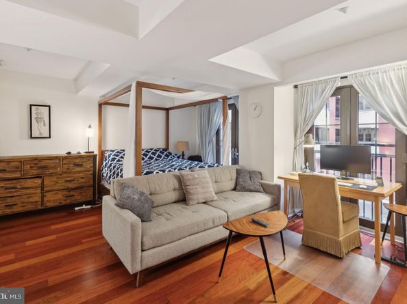 219 S 18TH Street 414, Philadelphia PA 19103