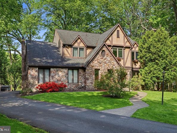 24 Berkley Drive, Yardley PA 19067