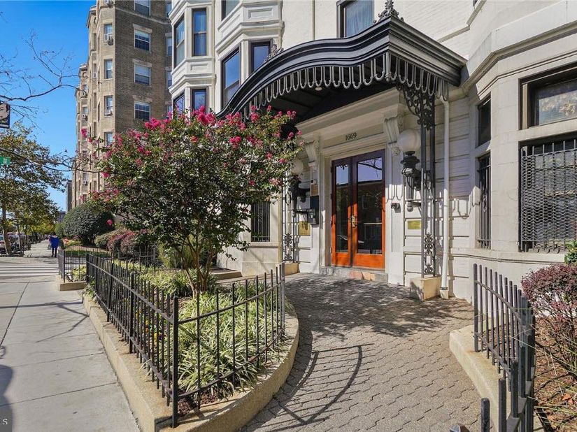 1669 Columbia Road NW 215, Washington DC 20009