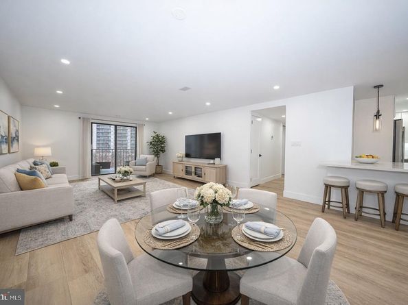 20538 Valley Forge Circle 538, King Of Prussia PA 19406