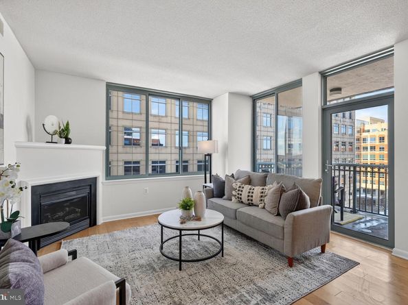 851 N Glebe Road 817, Arlington VA 22203