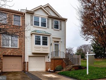 21799 Leatherleaf Circle