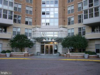 11800 Sunset Hills Road