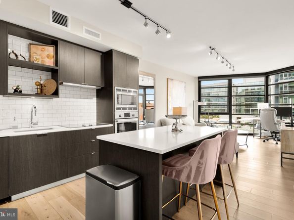 1300 4TH Street SE 613, Washington DC 20003