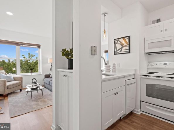 1736 Willard Street NW 506, Washington DC 20009